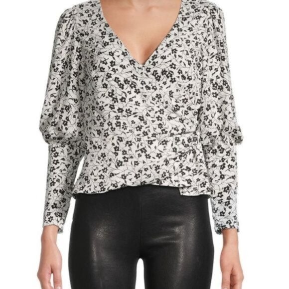 NWT ASTR Ivory Black Ditsy Wrap Blouse Sz M - Picture 9 of 9